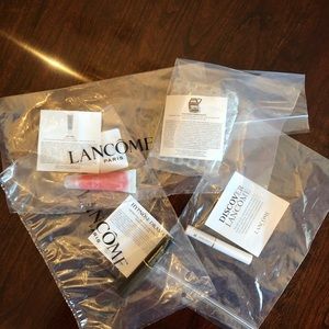 Lancôme Makeup Samples Plus Black and Gold Make-Up Pouch